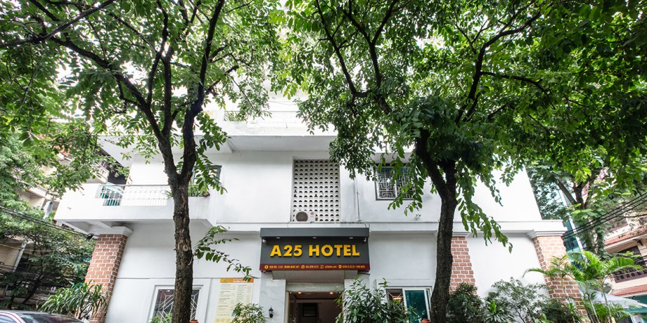 385hoangquocviet (2).jpg